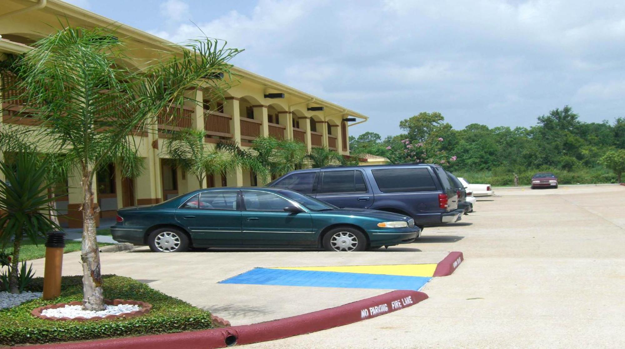 Americas Best Value Inn & Suites-Alvin/Houston Eksteriør bilde